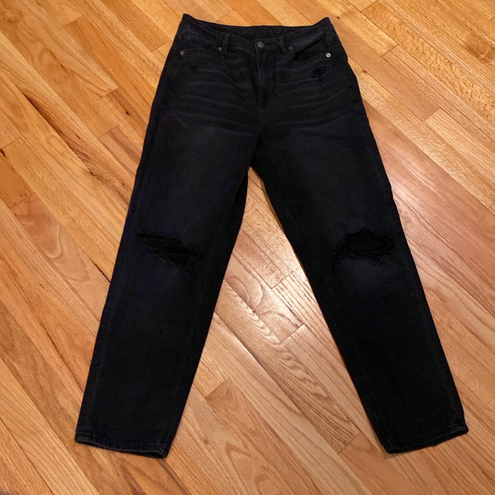 American Eagle mom straight jean